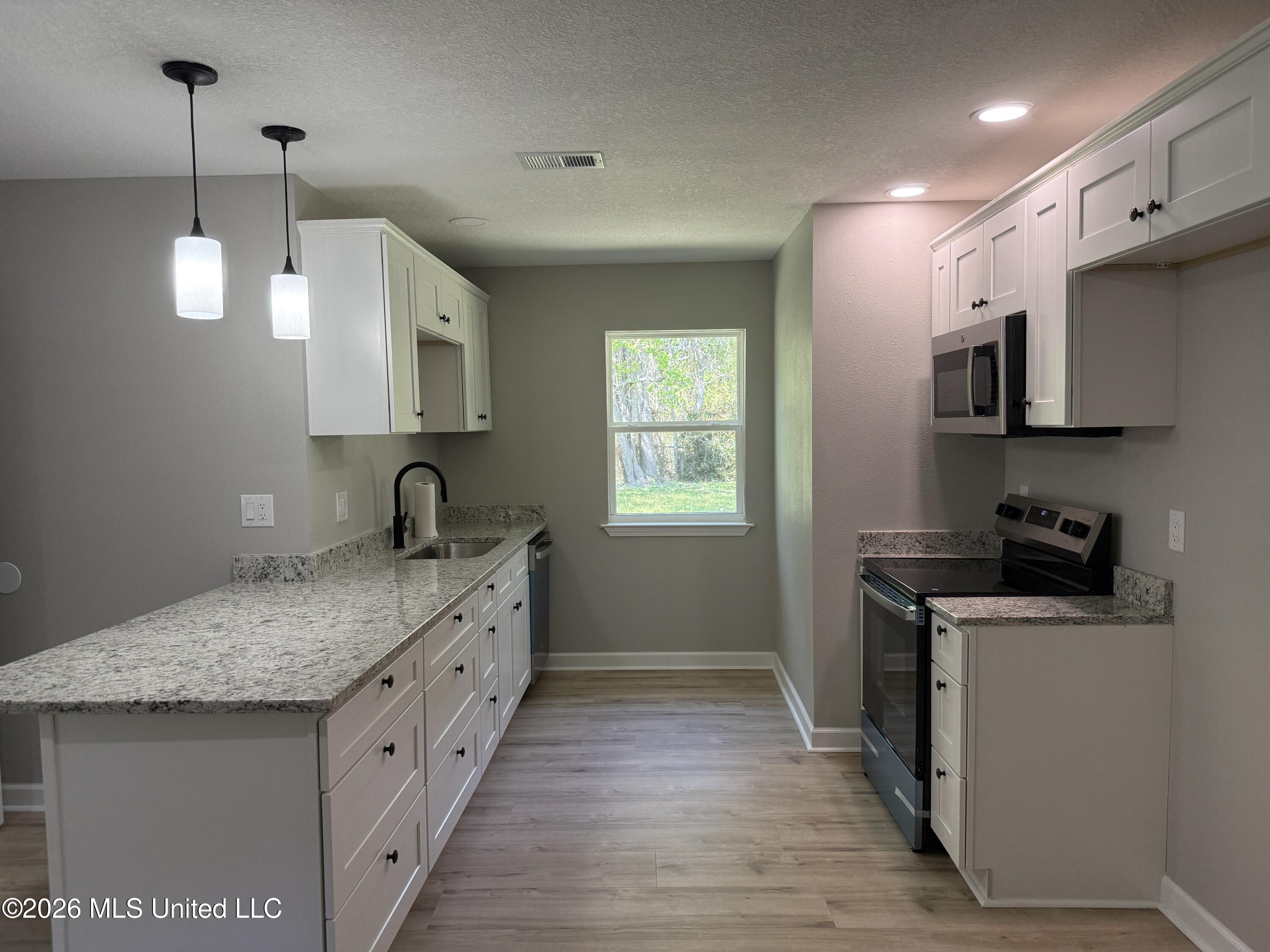 1400 Riverside Drive Gautier, MS 39553 - Photo 21 of 62 Kitchen 2