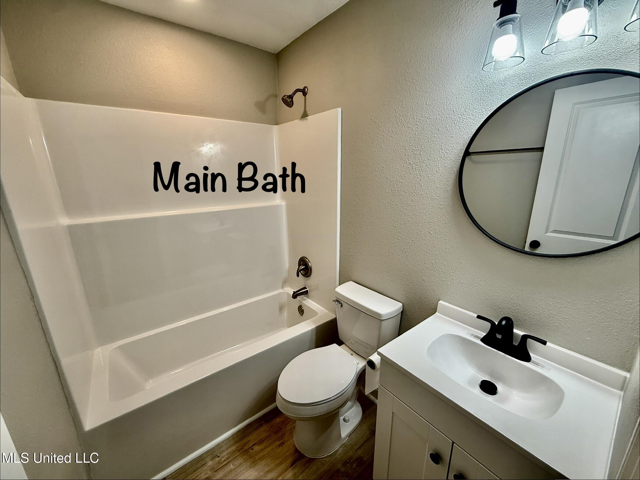 1400 Riverside Drive Gautier, MS 39553 - Photo 35 of 62 Main Bath 1