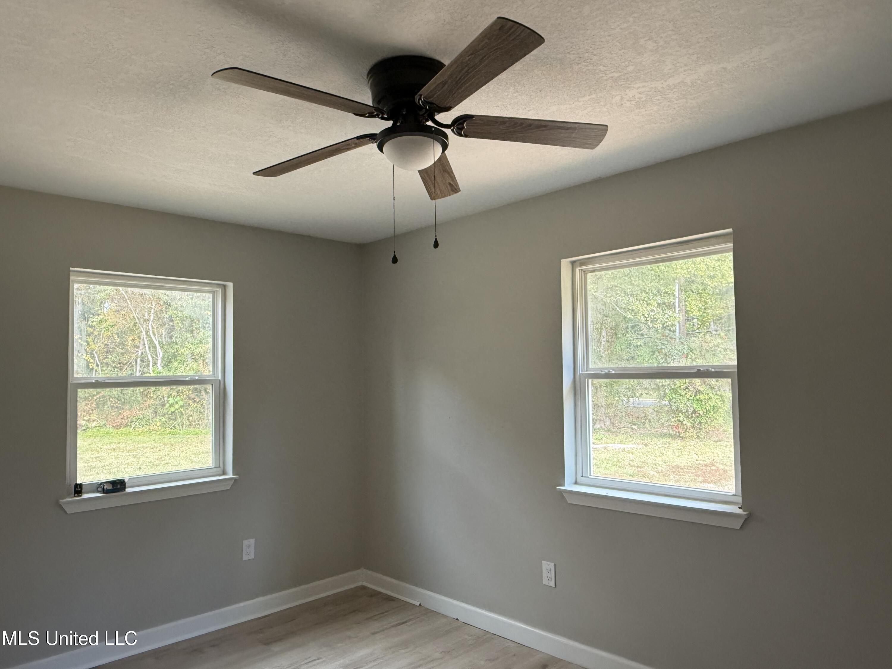 1400 Riverside Drive Gautier, MS 39553 - Photo 46 of 68 No 1 BR