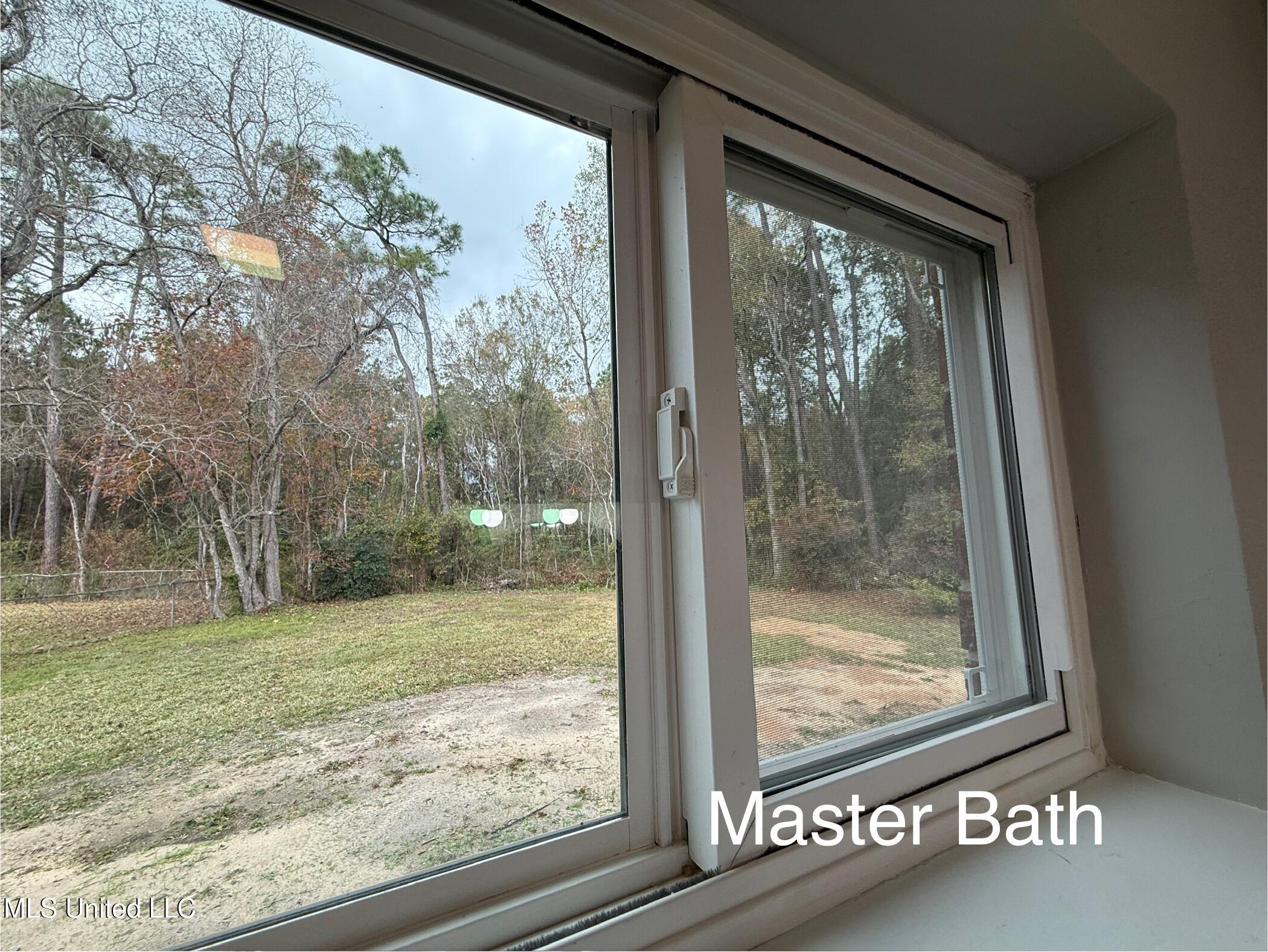 1400 Riverside Drive Gautier, MS 39553 - Photo 52 of 68 Master bath