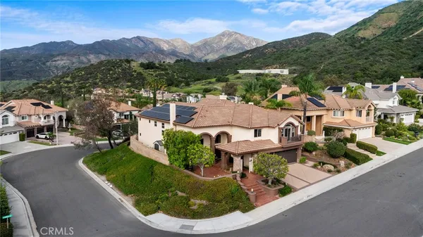 $2,595,000 | 32971 Pinnacle Drive, Trabuco Canyon, CA 92679