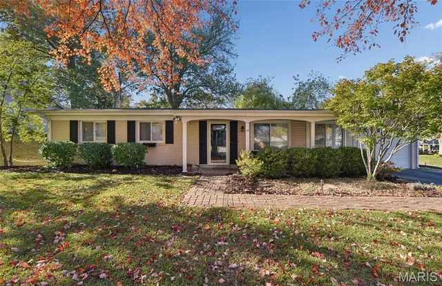 $265,000 | 14 Montauk Drive, St. Louis, MO 63146