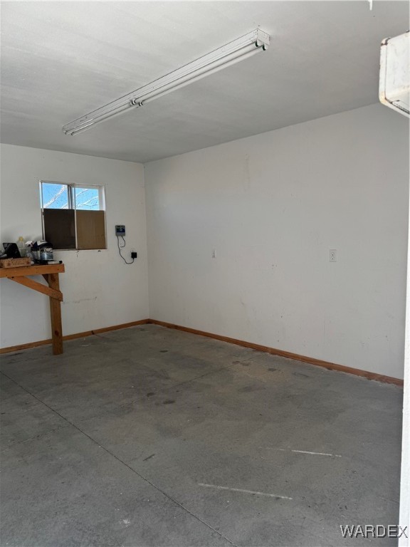 12248 South Yucca Frontage Road Yucca, AZ 86438 - Photo 15 of 16 a view of an empty room