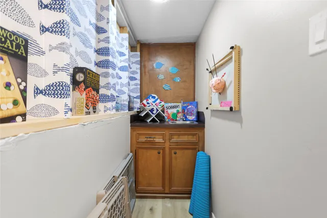 a view of utility room