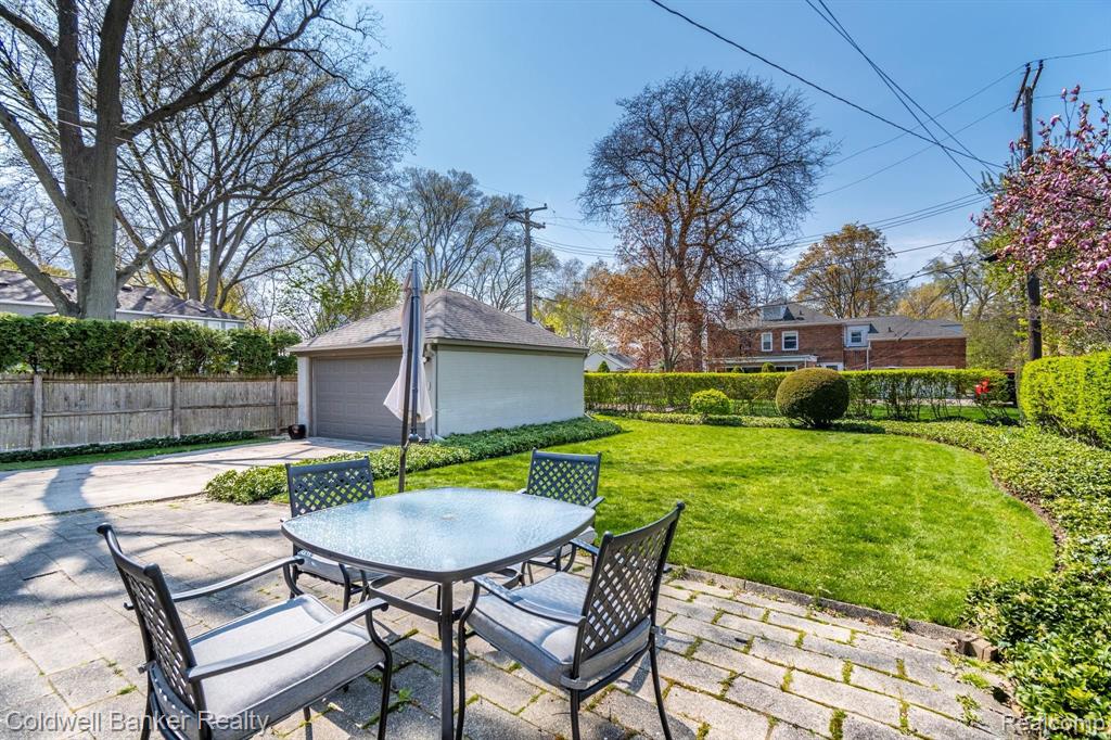 320 Touraine Road Grosse Pointe Farms, MI 48236 - Photo 53 of 60