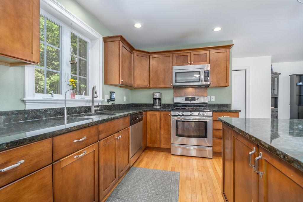 2 Gerrior Drive Nottingham, NH 03290 - Photo 13 of 50