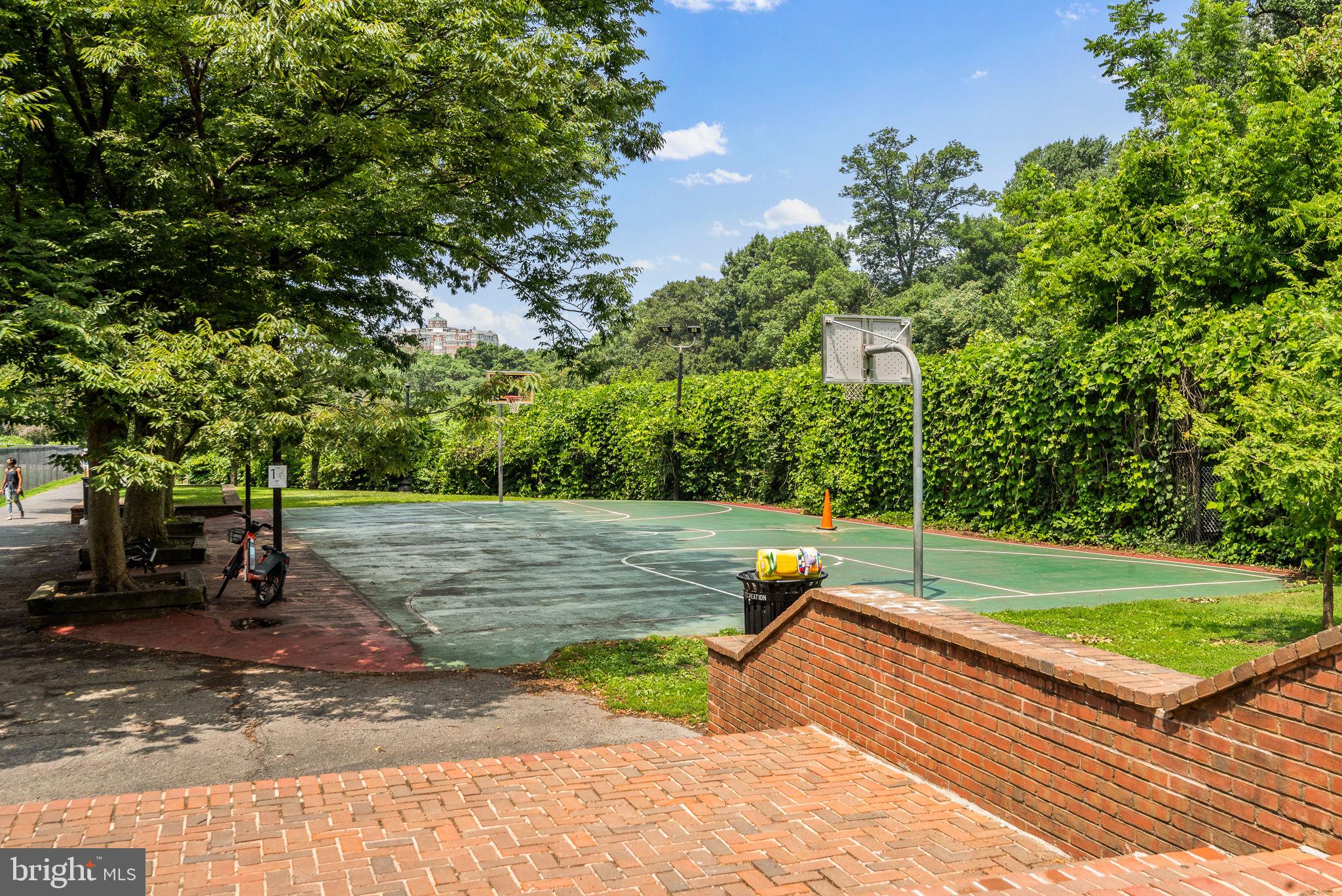 2801 Adams Mill Road Northwest, Unit 407 Washington, DC 20009 - Photo 32 of 35 Gallery Image 32