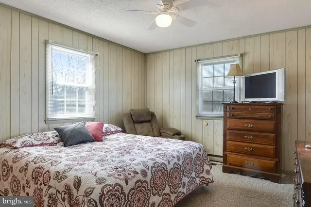 $2,400 | 19948 Church Street, Rehoboth Beach, DE 19971