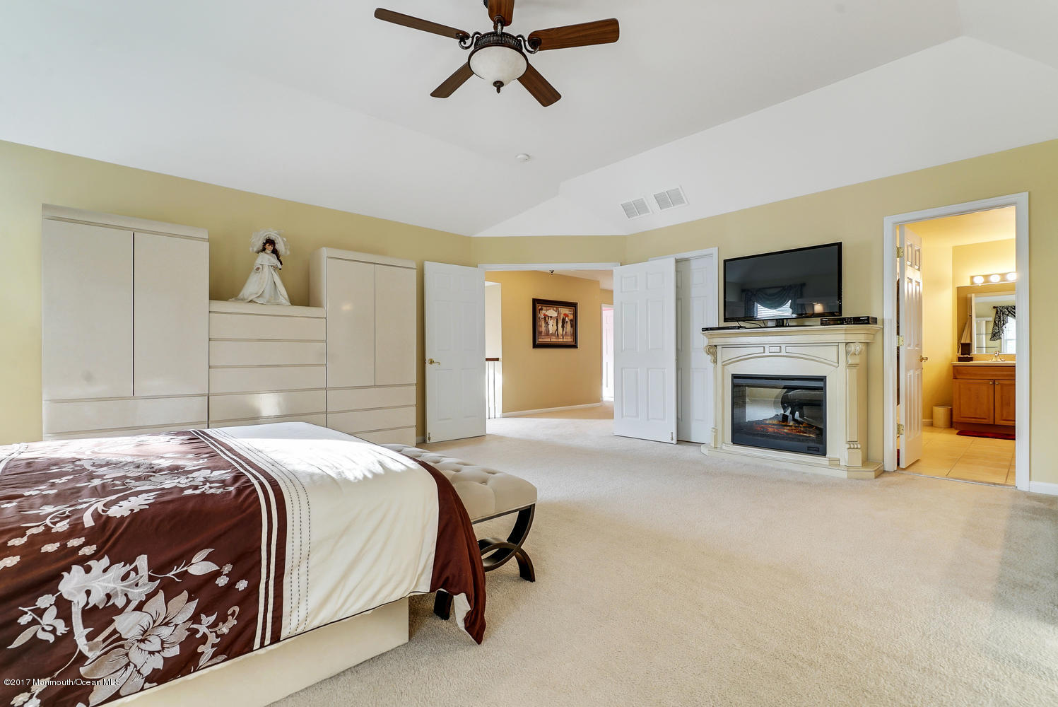 23 Bloomfield Road Manalapan, NJ 07726 - Photo 40 of 48 23 Bloomfield Rd Manalapan-large-041-34-