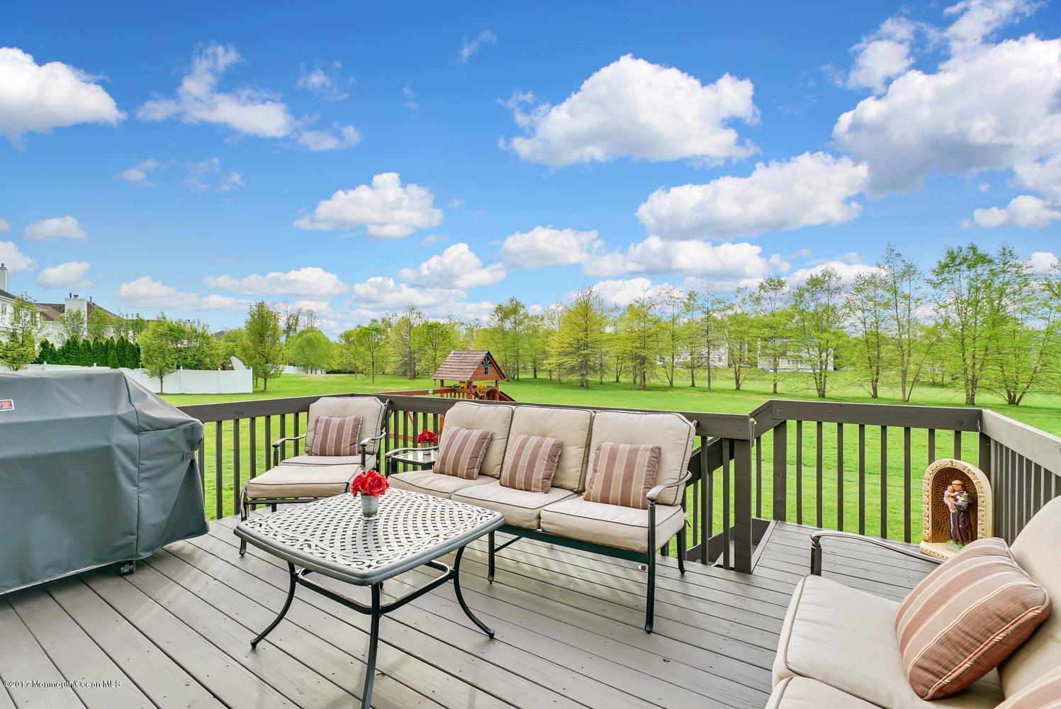 23 Bloomfield Road Manalapan, NJ 07726 - Photo 48 of 48 23 Bloomfield Rd Manalapan-large-049-12-