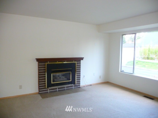 16 217th Place Southeast Bothell, WA 98021 - Photo 3 of 8
