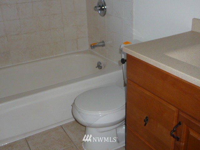 16 217th Place Southeast Bothell, WA 98021 - Photo 5 of 8