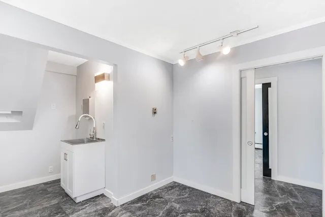 $450,000 | 8 Beech Hill Road, Blue Hill, ME 04614