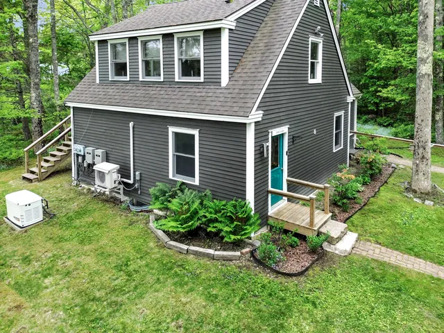 $450,000 | 8 Beech Hill Road, Blue Hill, ME 04614