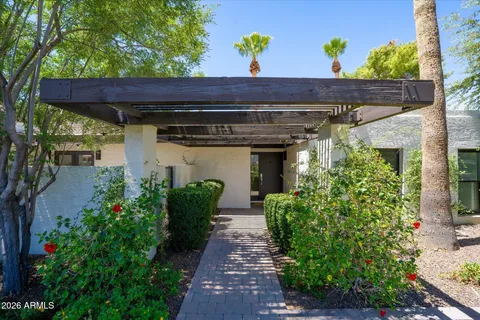 $1,075,000 | 241 East Forest Hills Drive, Phoenix, AZ 85022