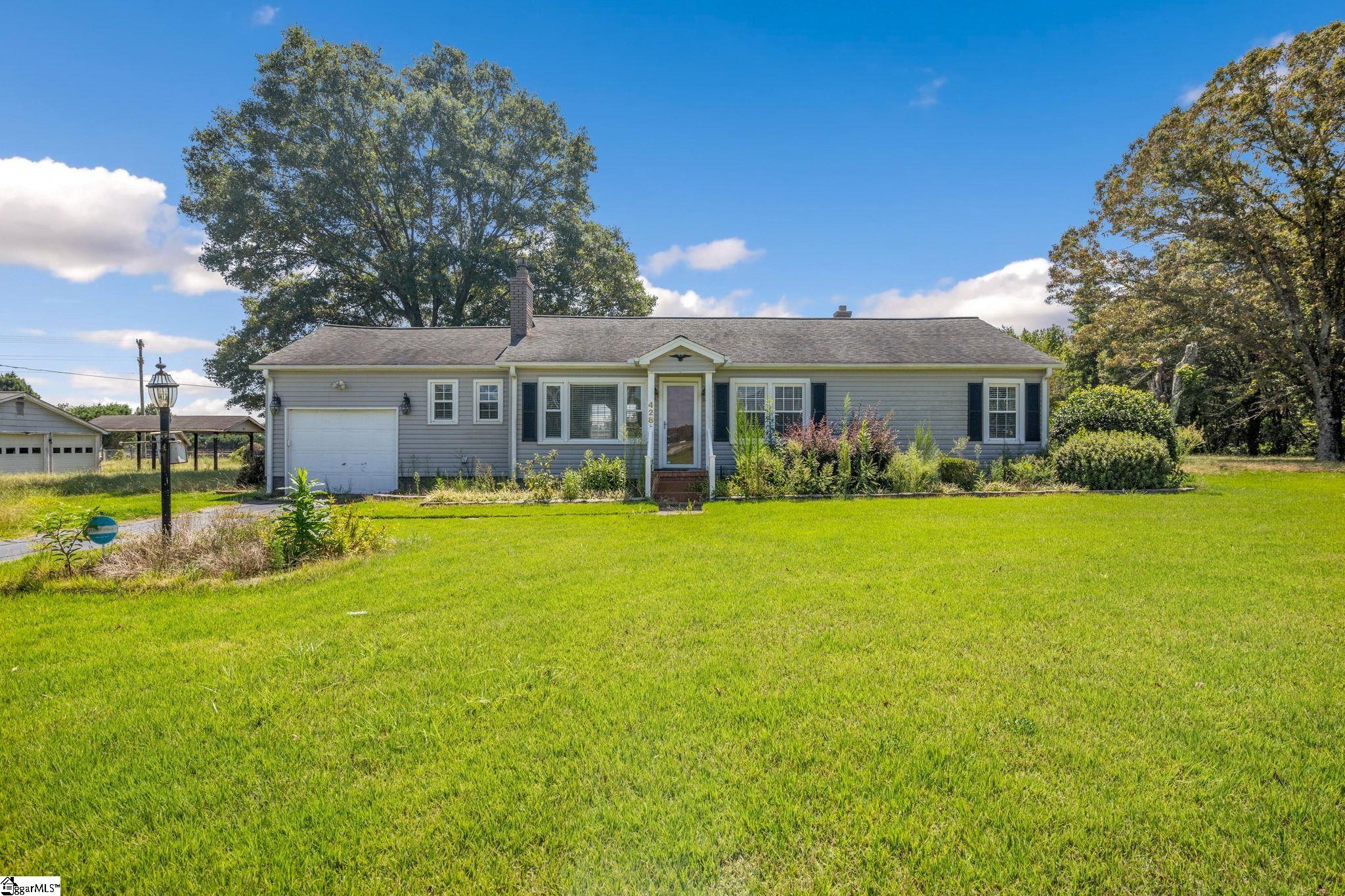 428 Apple Valley Road Duncan, SC 29334 - Photo 1 of 36