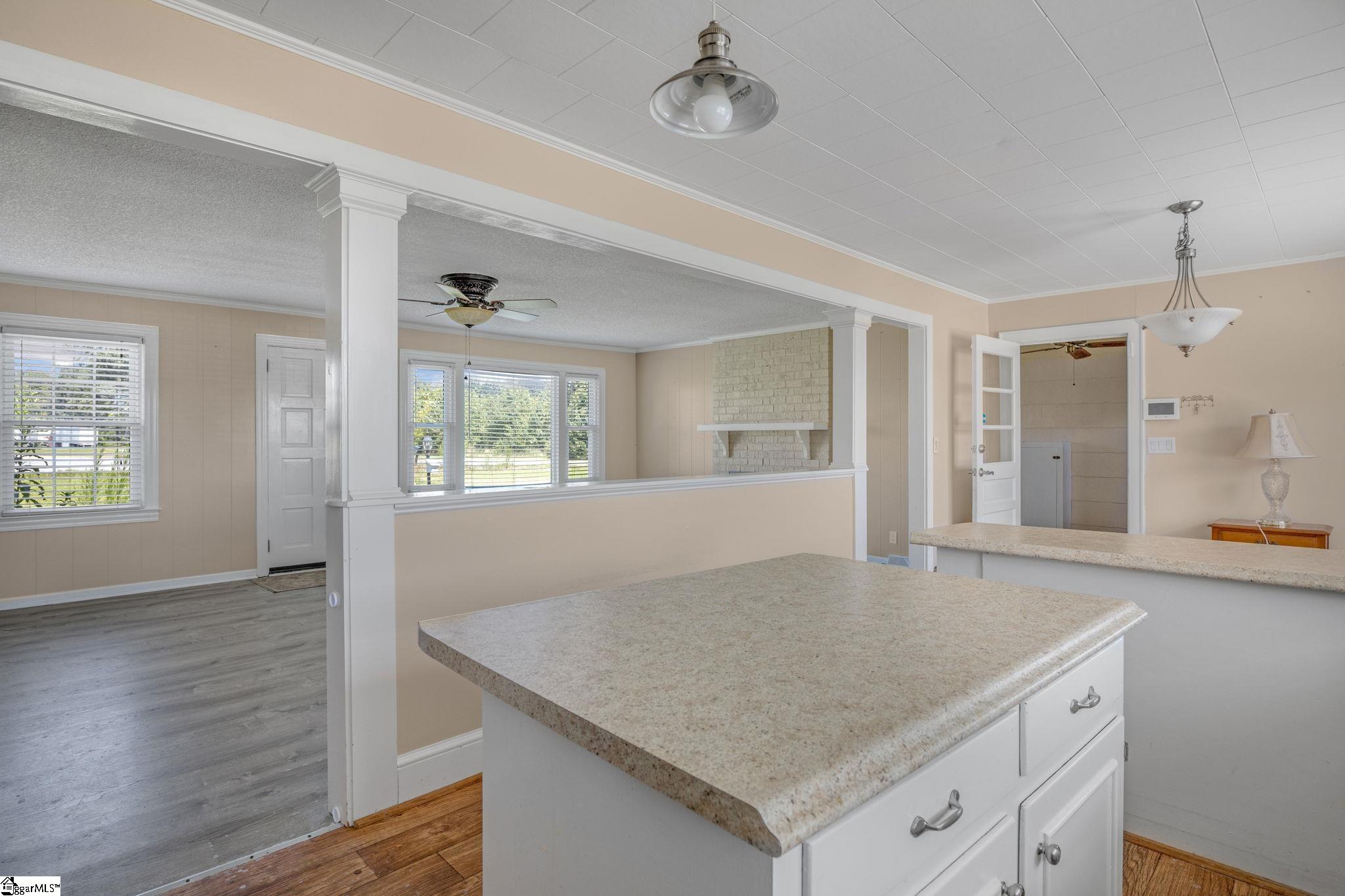428 Apple Valley Road Duncan, SC 29334 - Photo 11 of 36