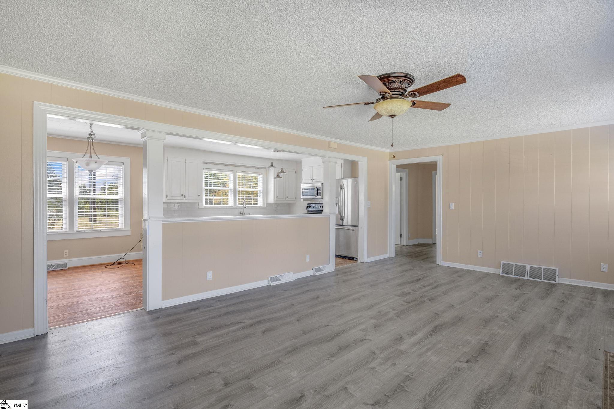 428 Apple Valley Road Duncan, SC 29334 - Photo 6 of 36
