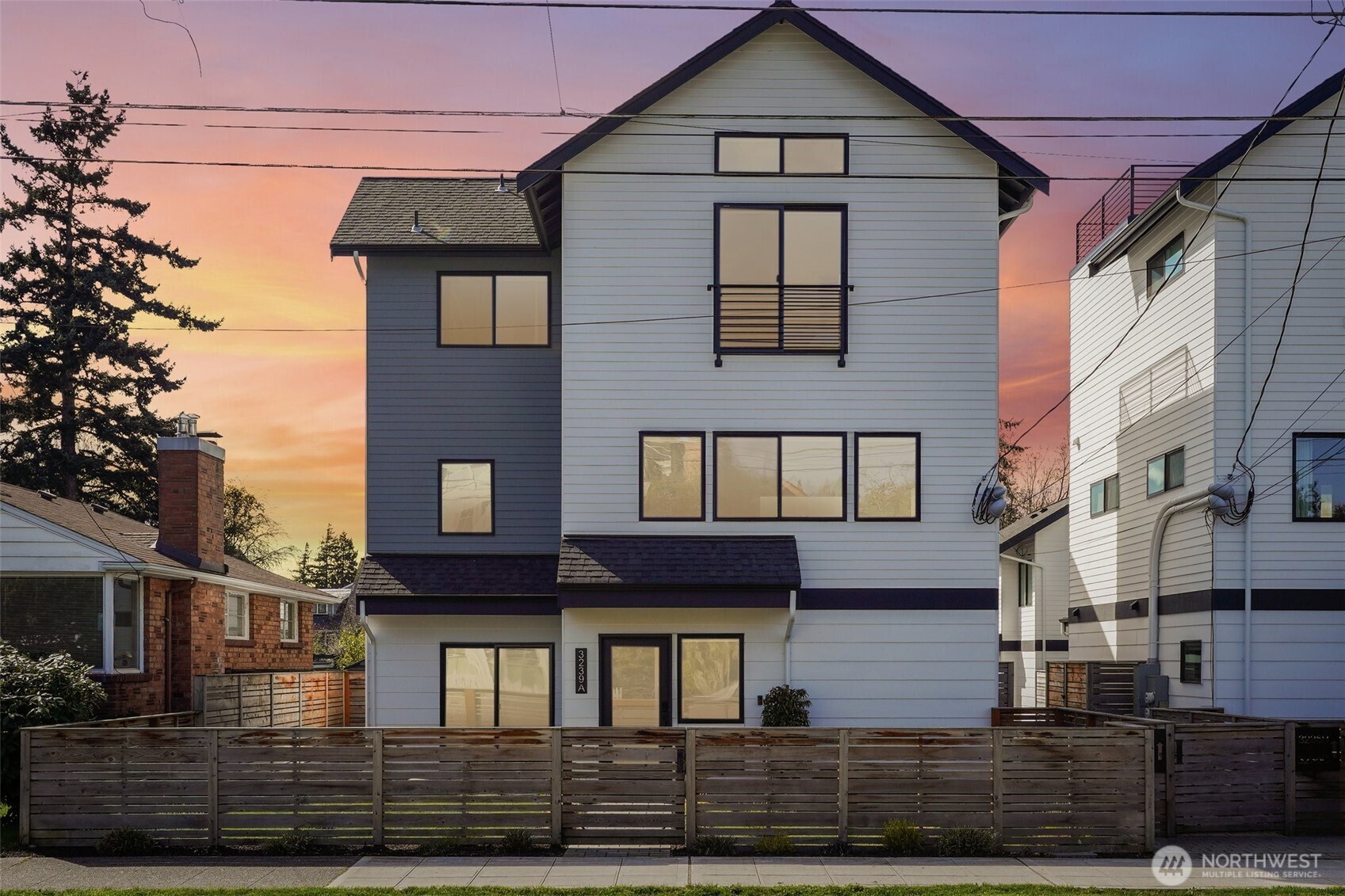 3239 61st Avenue Southwest Seattle, WA 98116 - Photo 1 of 40