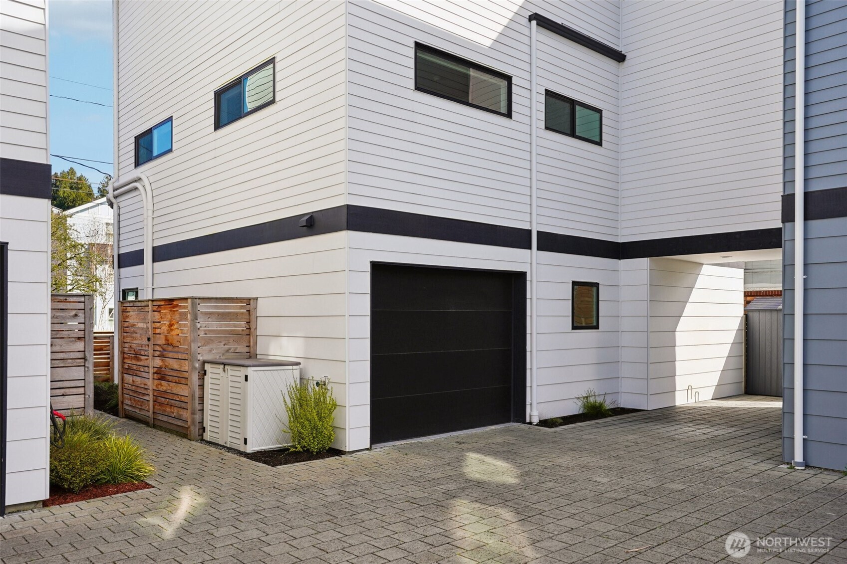 3239 61st Avenue Southwest Seattle, WA 98116 - Photo 38 of 40