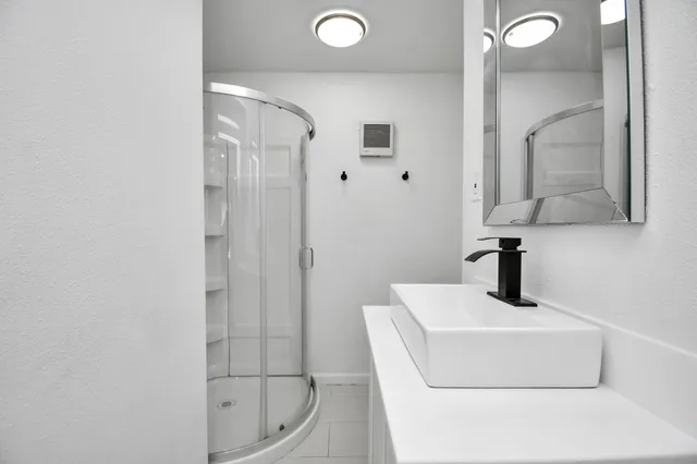 $1,200 | 11127 Melba Lane, Houston, TX 77041