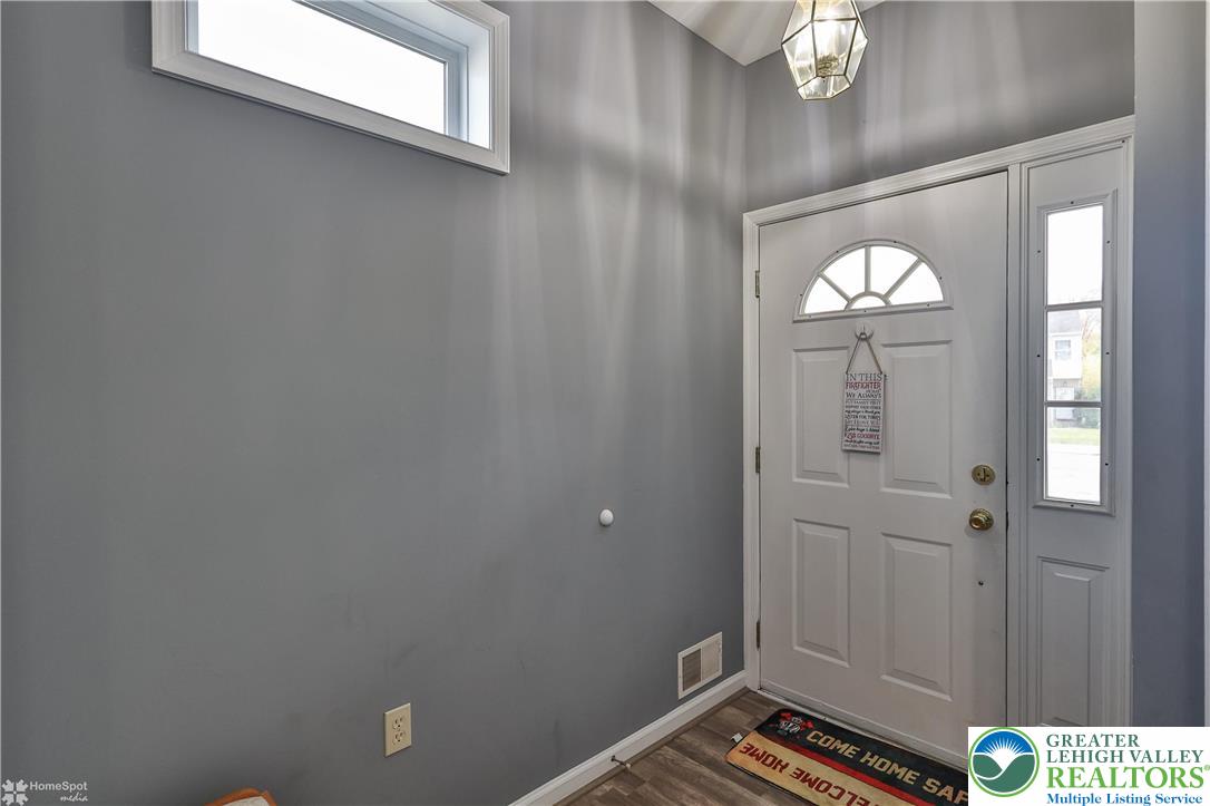 1285 Old Gate Road Northampton, PA 18067 - Photo 5 of 56 Gallery Image 5