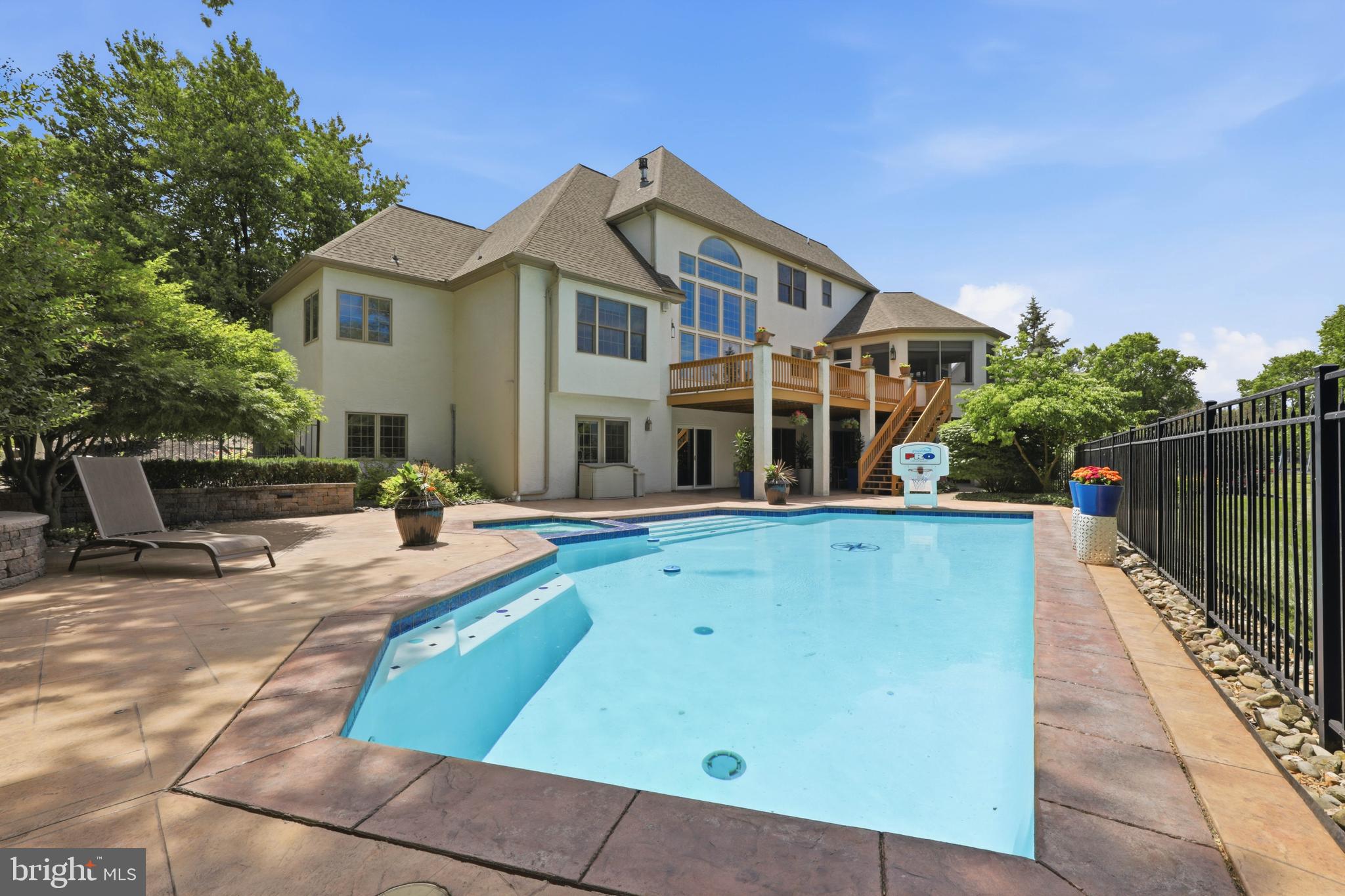 367 Millpond Drive Lititz, PA 17543 - Photo 9 of 65 Pool