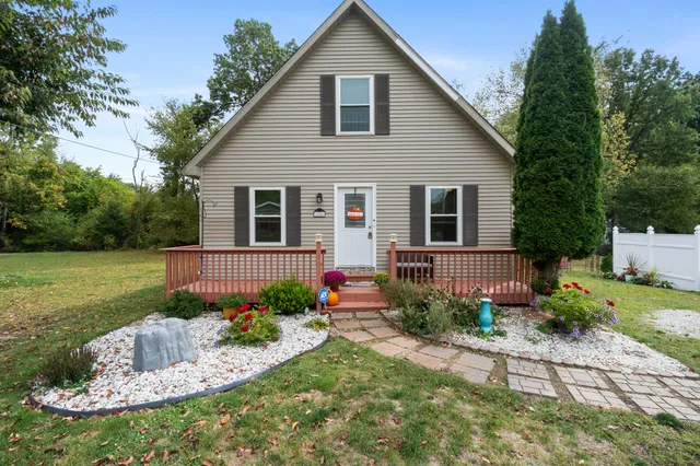 $185,900 | 12241 Grandview Drive, Jerome, MI 49249