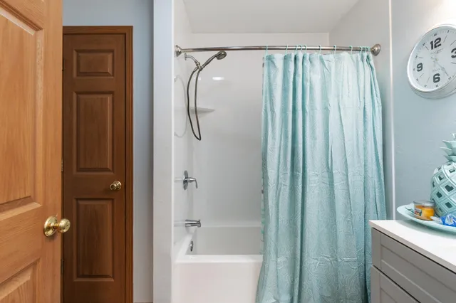 $185,900 | 12241 Grandview Drive, Jerome, MI 49249