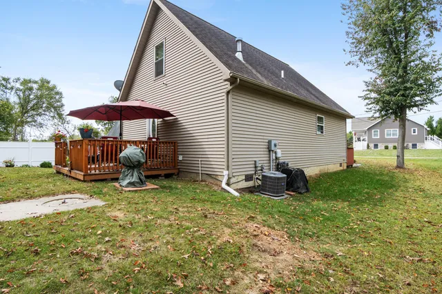 $185,900 | 12241 Grandview Drive, Jerome, MI 49249