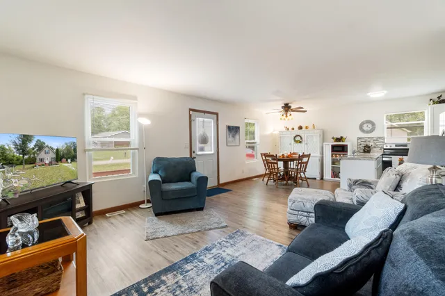 $185,900 | 12241 Grandview Drive, Jerome, MI 49249