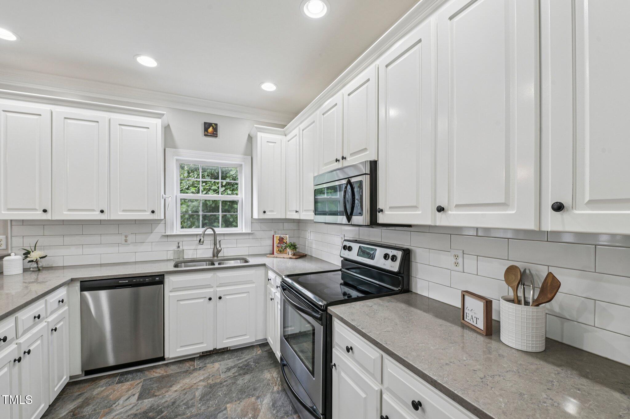 13-web-or-mls-Jamison Dr-S1608-013