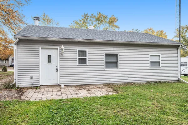 $1,475 | 822 Shumway Avenue, Portage, MI 49002