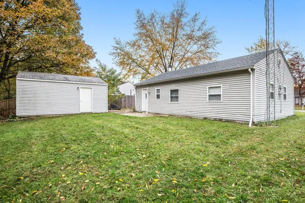 $1,475 | 822 Shumway Avenue, Portage, MI 49002