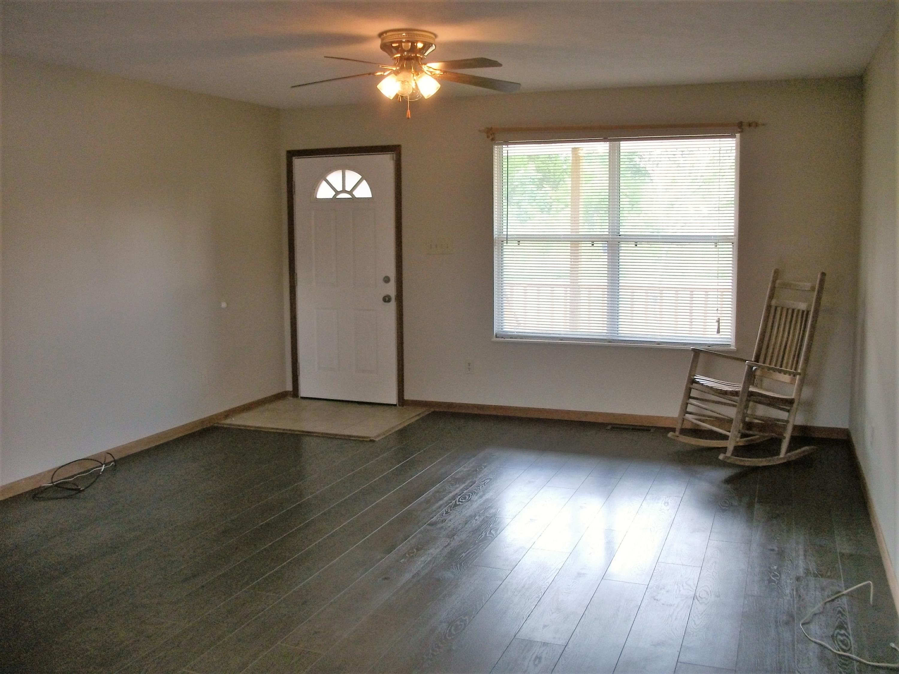 2374 Hopkins Road Talbott, TN 37877 - Photo 2 of 25 Living Room