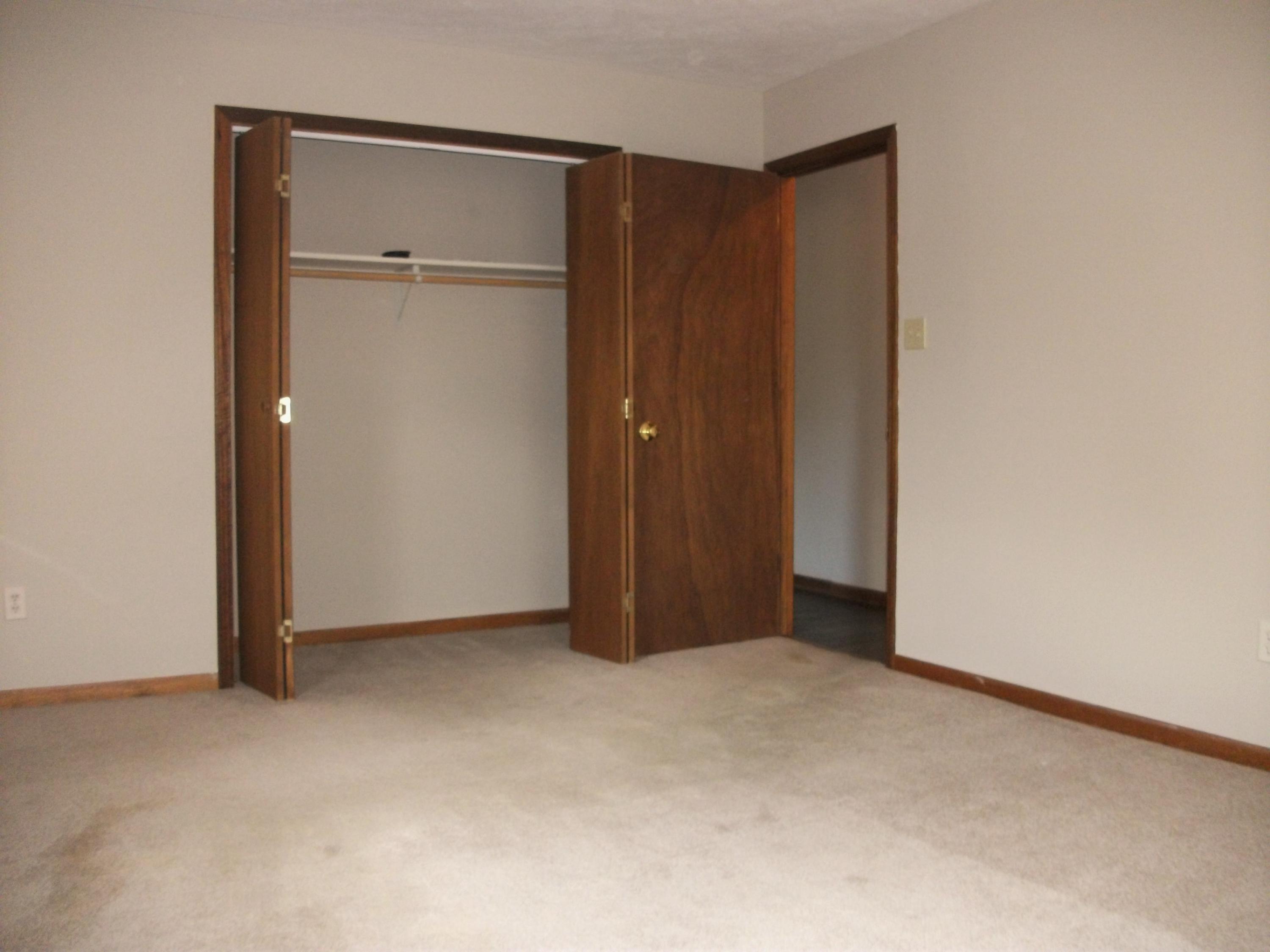 2374 Hopkins Road Talbott, TN 37877 - Photo 10 of 25 Master Bedroom