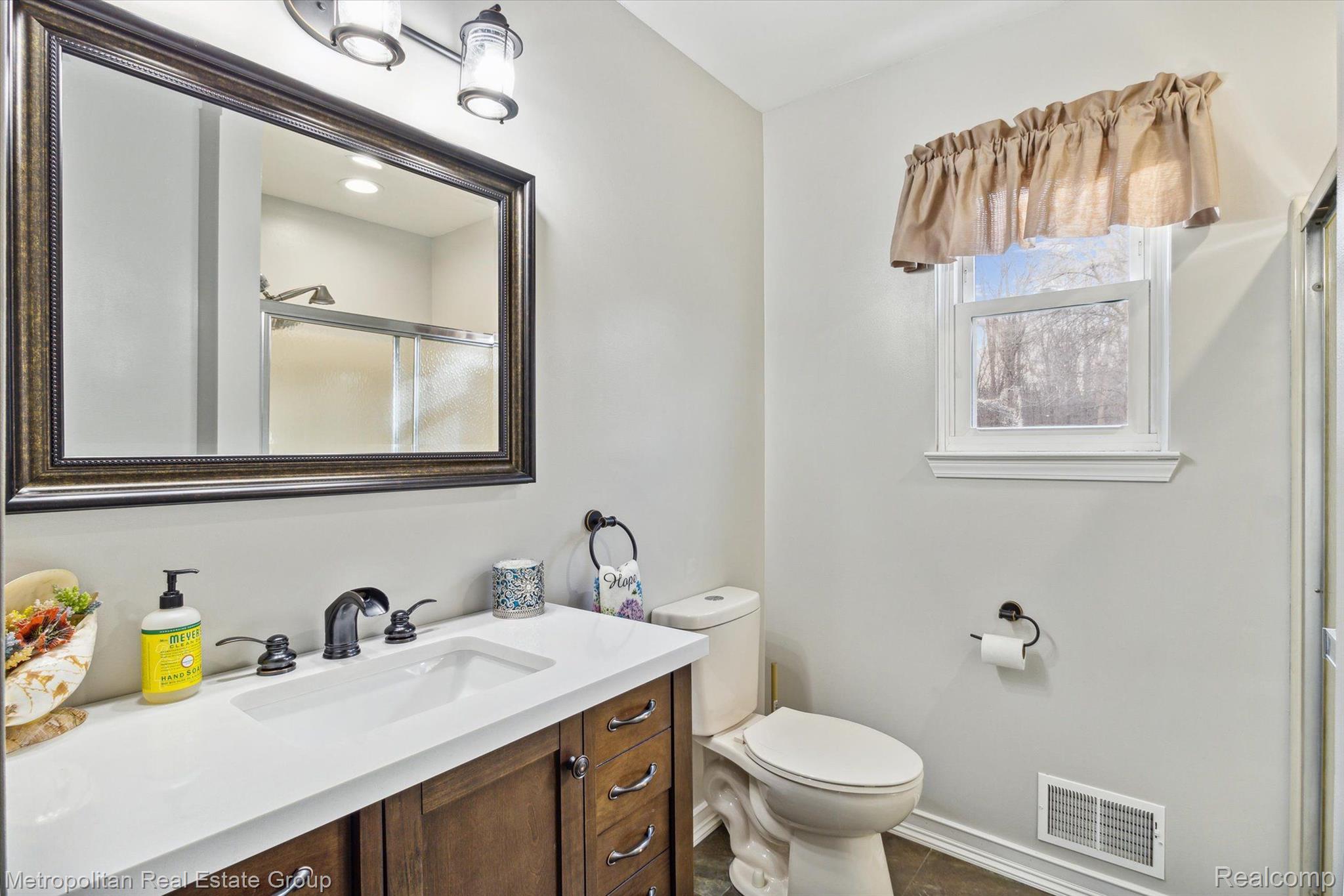 4073 Potts Road Fowlerville, MI 48836 - Photo 12 of 37 Gallery Image 12