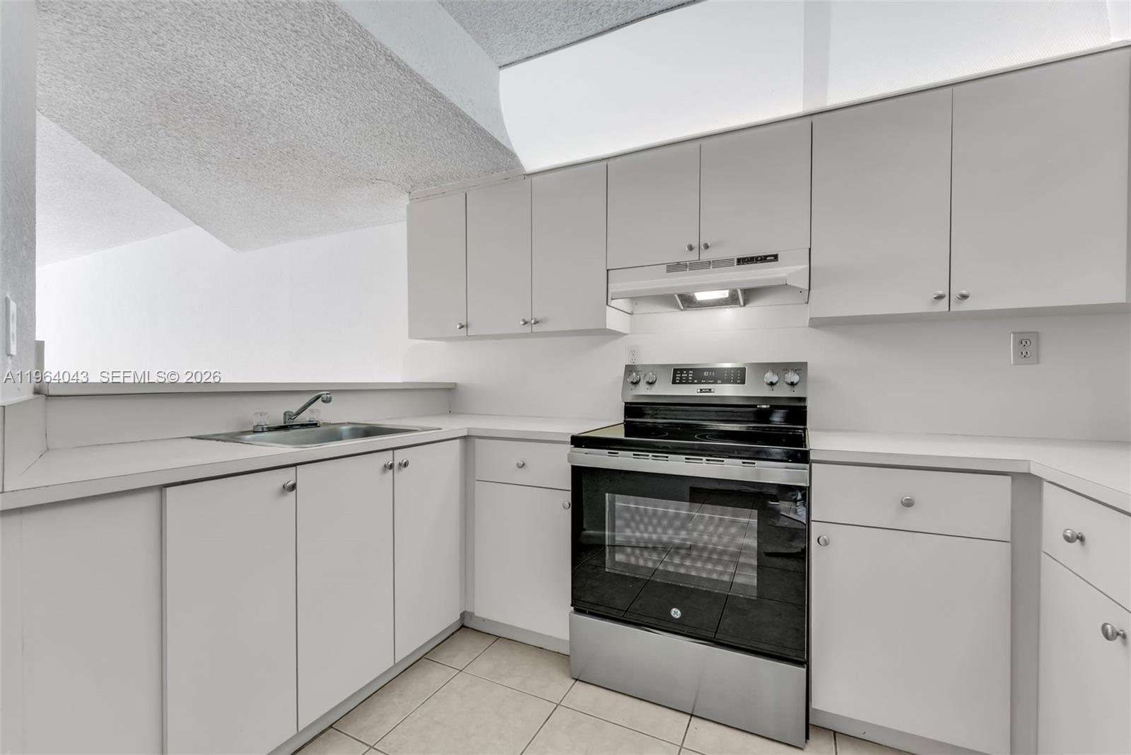 240 West 68th Street, Unit 207 Hialeah, FL 33014 - Photo 5 of 23