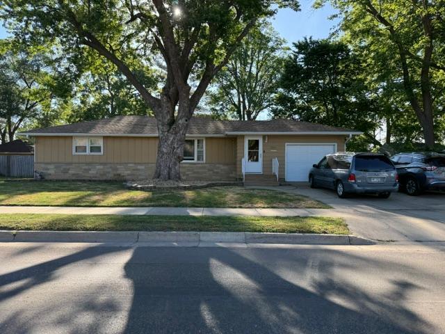 504 14th Street Northwest Austin, MN 55912 - Photo 3 of 40