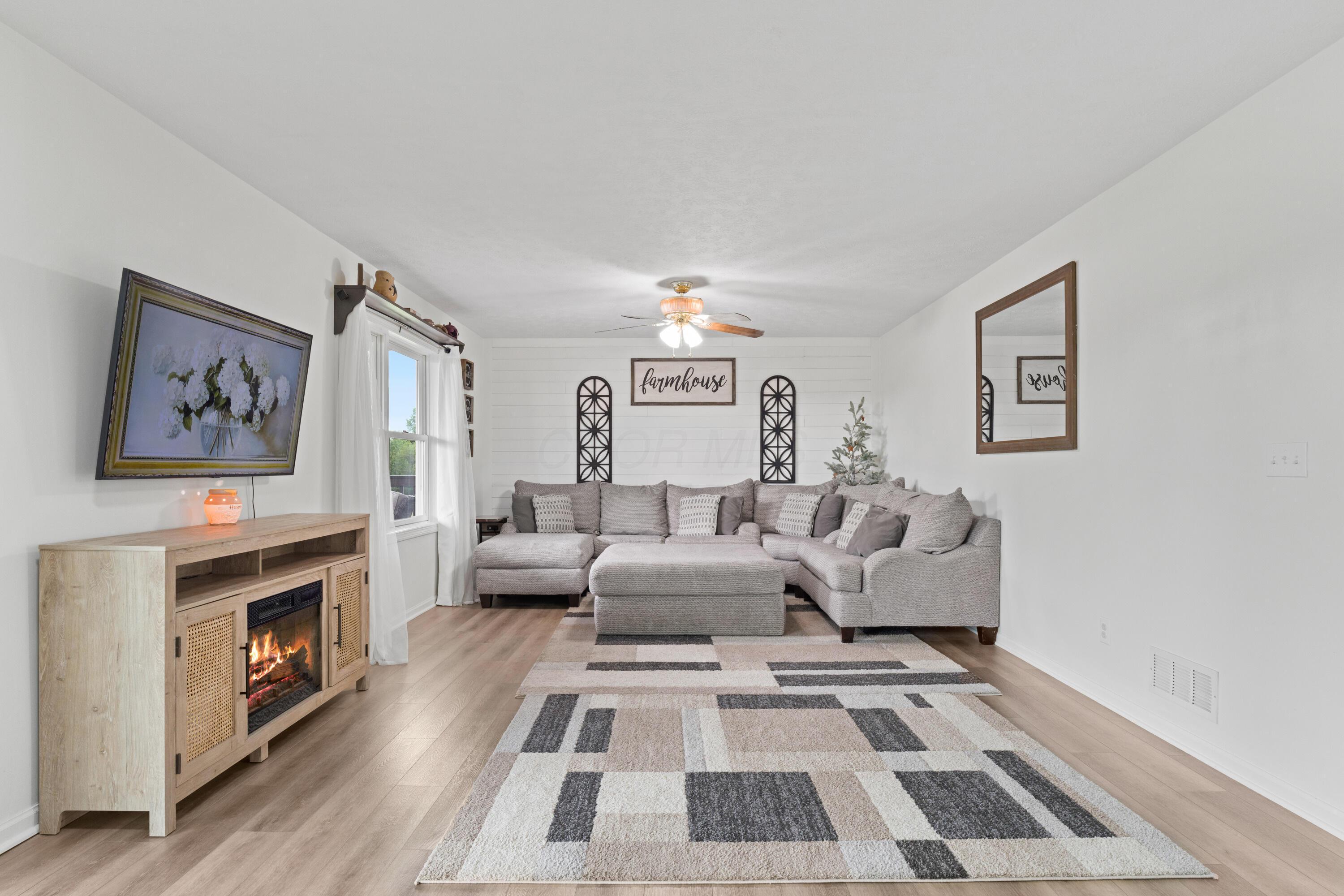 1172 Cambrian Road Cable, OH 43009 - Photo 27 of 80 Family Room