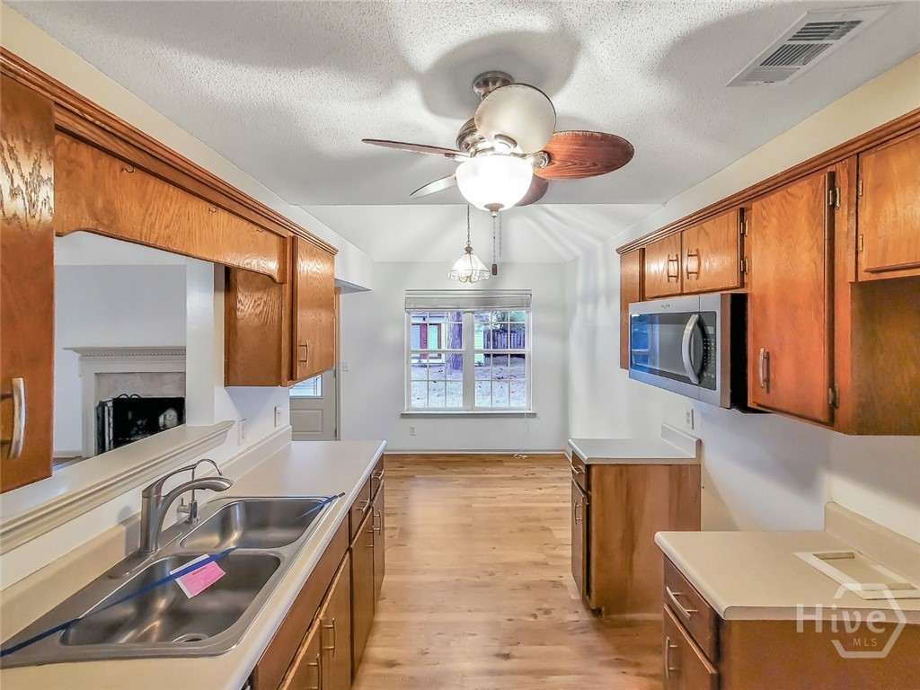 219 Jasper Lane Rincon, GA 31326 - Photo 16 of 46 AMAZING GALLEY ???????????????????????????????????????? KITCHEN