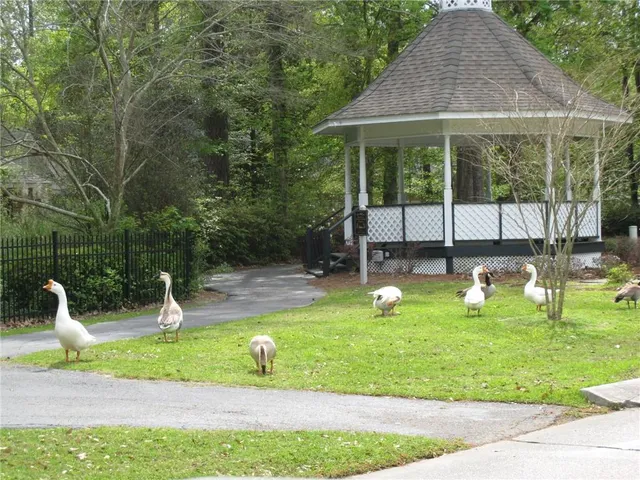 $260,000 | 215 Pineridge Court, Mandeville, LA 70448