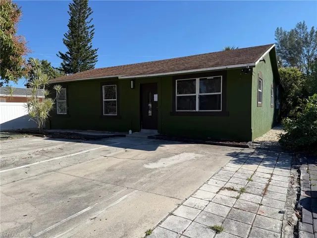 $199,900 | 5370 Holland Street, Naples, FL 34113