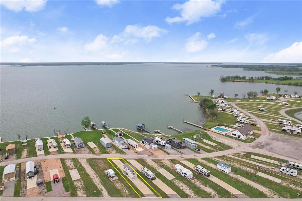 6388 Peninsula Road Kerens, TX 75144 - Photo 26 of 38 a view of a room with toys