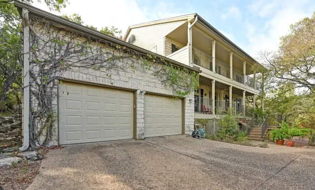 a view of a house with a garage