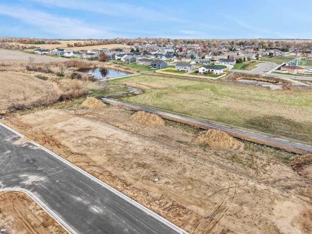 $89,900 | Lot 5 South Eight, Evansville, WI 53536