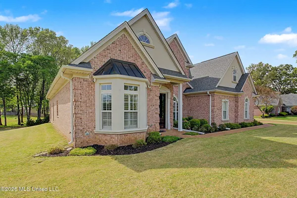$475,000 | 8017 Camptown Lane, Olive Branch, MS 38654