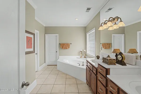 $475,000 | 8017 Camptown Lane, Olive Branch, MS 38654