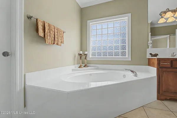 $475,000 | 8017 Camptown Lane, Olive Branch, MS 38654