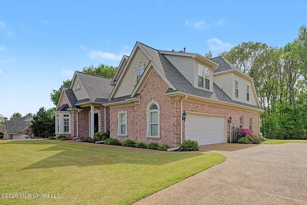 $475,000 | 8017 Camptown Lane, Olive Branch, MS 38654